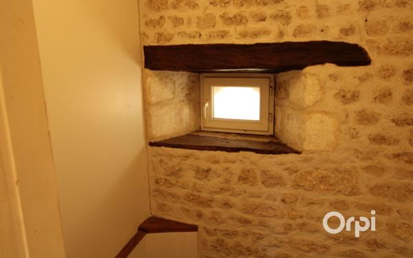 Immeuble à vendre    2 pièces •  Le Gua