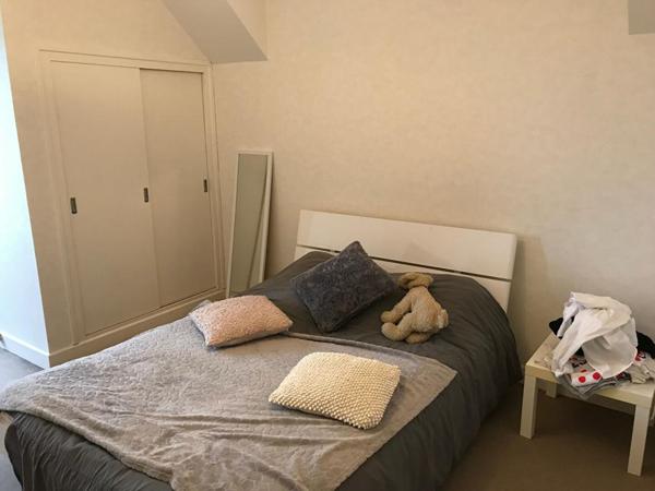 PROPRIETE DE CARACTERE DANS PARC AVEC PISCINE ET VUE PANORAMIQUE