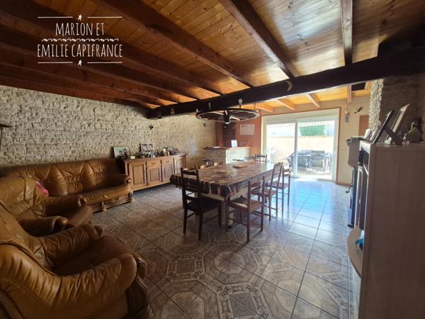 Maison à vendre 5 pièces SAINT SATURNIN DU BOIS (17) - Chabosse 3 chambres