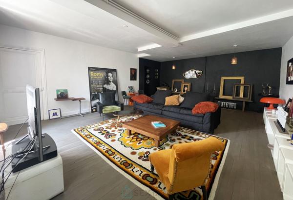 LONGERE DU 19ème DE 580 m² SUR UNE PARCELLE DE 2295 m²