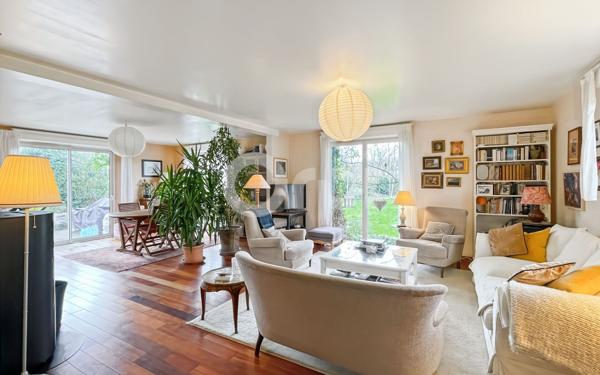 Maison à vendre    5 pièces •  La Trinité