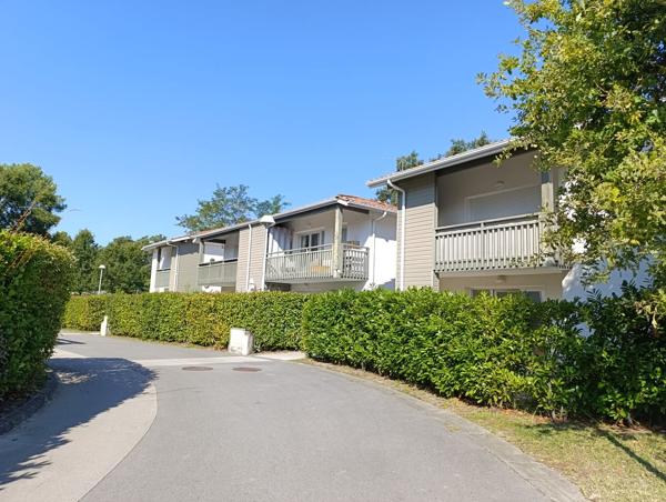 Appartement 3 pièces terrasse 2 places de parking