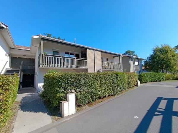 Appartement 3 pièces terrasse 2 places de parking