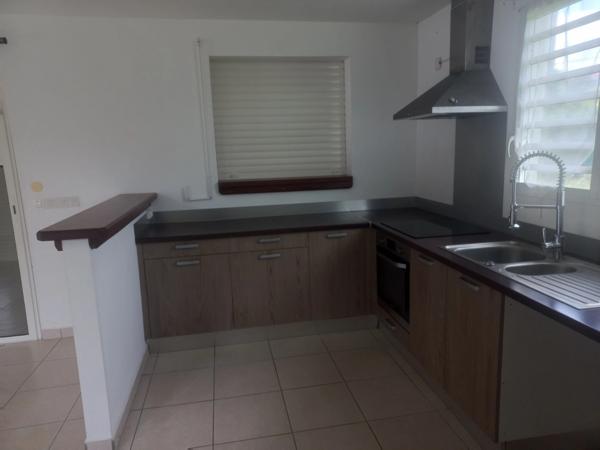 Maison à vendre 4 pièces PETIT BOURG (971)