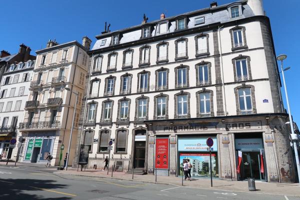 Local professionnel - Place Delille