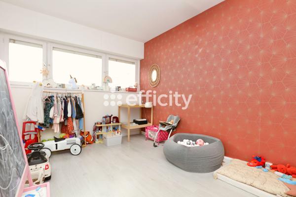 Appartement 4 pièces - 118 m² Exclusivité efficity