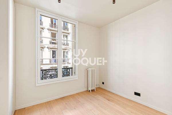 3 pièces rénové par architecte - 47.25 m² - Martyrs 09
