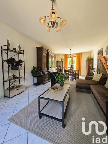 Maison 4 pièces de 79 m² à Cires-lès-Mello (60660)