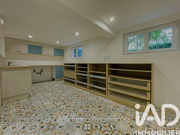 Maison à vendre 8 pièces 264 m² Les Loges-en-Josas