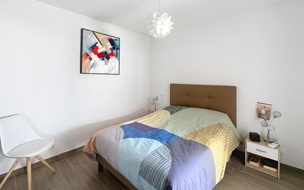 Appartement à vendre    3 pièces • 48 m2 Saint-Raphaël