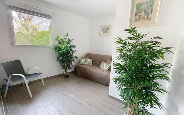 Appartement à vendre    3 pièces • 48 m2 Saint-Raphaël