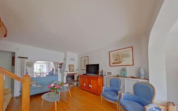 Maison à vendre    5 pièces • 91,88 m2 Montmorency