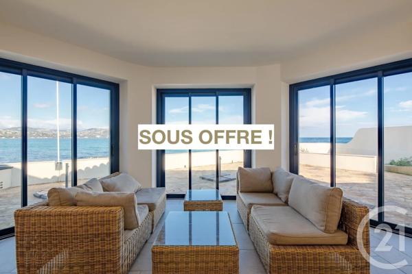 Maison à vendre  6 pièces - 135 m 2   LA CROIX VALMER  - 83