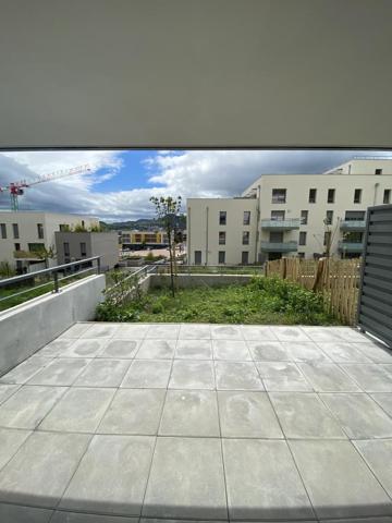 secteur tremonteix Clermont-Ferrand studio neuf avec terras - Clermont-Province