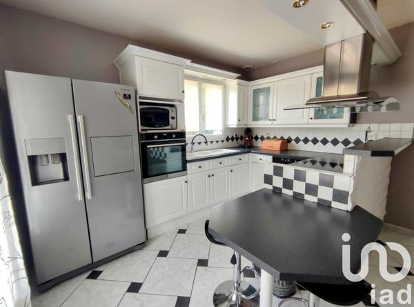 Maison à vendre 6 pièces 307 m² Cluses