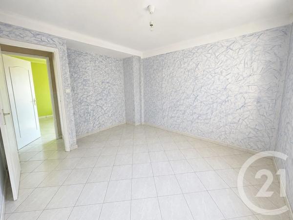 Appartement F5 à vendre  5 pièces - 77,50 m 2   LA SEYNE SUR MER  - 83