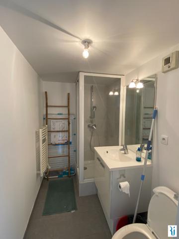 ROUEN GARE - Studio meublé de 21,69 m² avec 1 place de parking