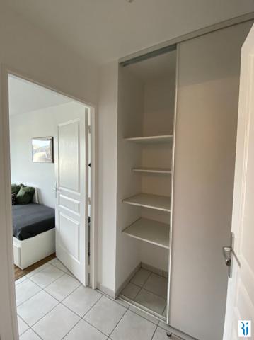 ROUEN GARE - Studio meublé de 21,69 m² avec 1 place de parking