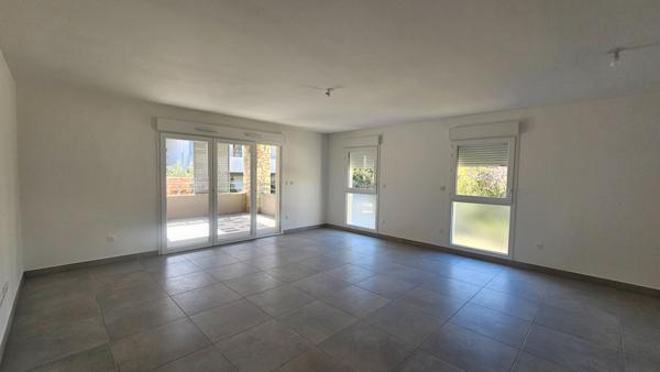 Appartement Nimes 4 pièces 96.70m2