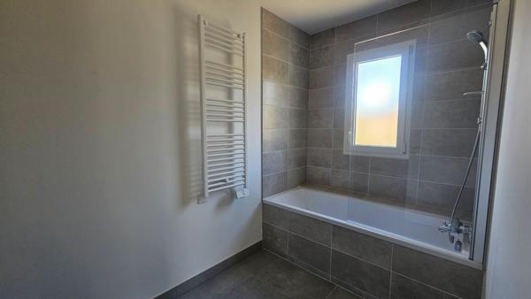 Appartement Nimes 4 pièces 96.70m2