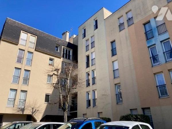 ROUEN Gauche (Entre l'Europe et St Sever) Appartement T3 (70 m²) au premier étage