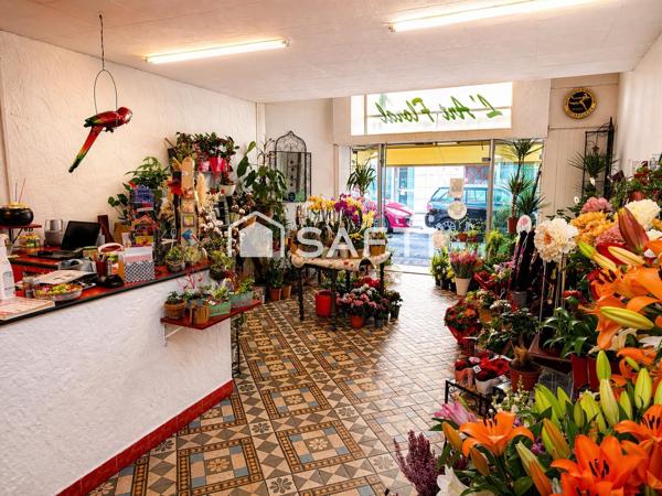 Fonds floral avec Interflora en centre-ville