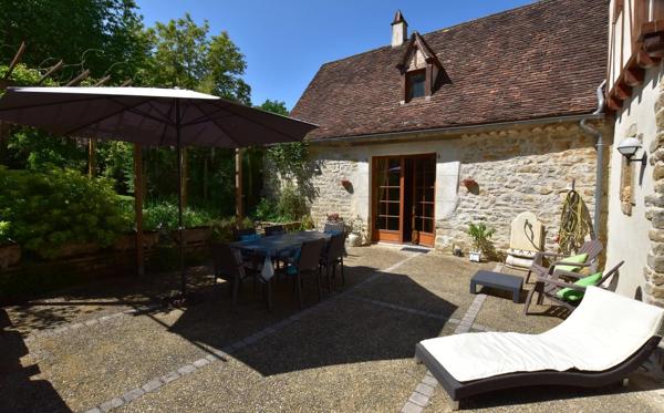 Propriété 10 pièces, 5 chambres, piscine, 1.9 hectare