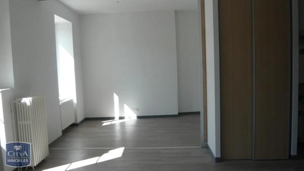 Appartement à louer 2 pièces 46.74m² Sarlat-la-Canéda (24200)