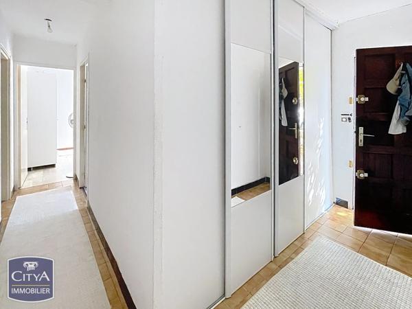 Appartement à vendre 2 pièces 49m² Vitrolles (13127)