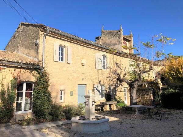 Cabrières-d'Avignon (84220) PROPRIETE 572 M2