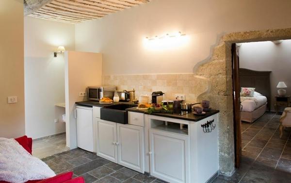 Cabrières-d'Avignon (84220) PROPRIETE 572 M2