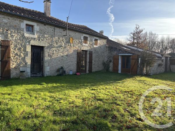 Maison à vendre  4 pièces - 85 m 2   CHATILLON SUR THOUET  - 79