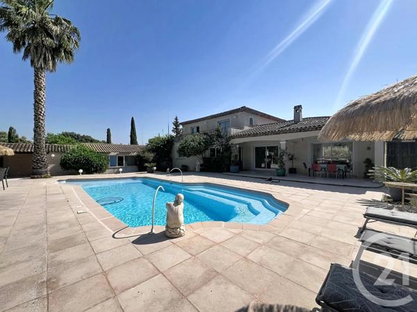 Maison à vendre  8 pièces - 264,15 m 2   ROQUEBRUNE SUR ARGENS  - 83
