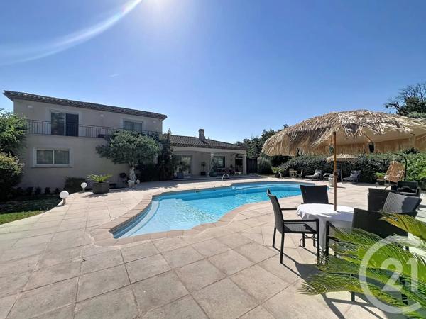 Maison à vendre  8 pièces - 264,15 m 2   ROQUEBRUNE SUR ARGENS  - 83