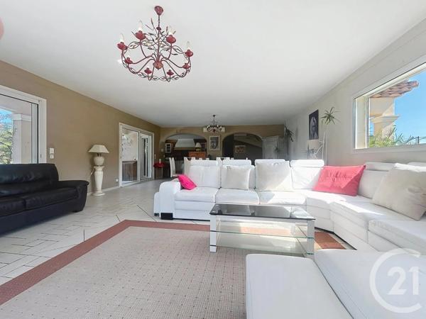 Maison à vendre  8 pièces - 264,15 m 2   ROQUEBRUNE SUR ARGENS  - 83