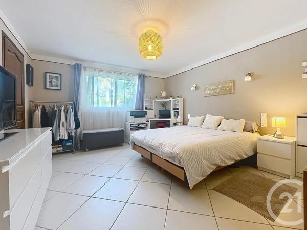 Maison à vendre  8 pièces - 264,15 m 2   ROQUEBRUNE SUR ARGENS  - 83