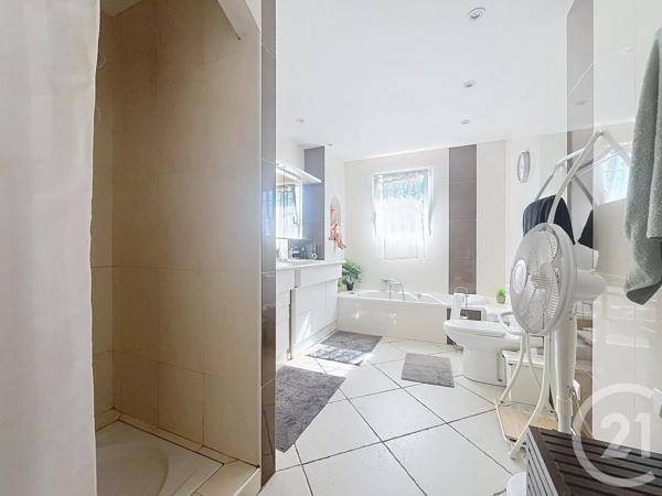 Maison à vendre  8 pièces - 264,15 m 2   ROQUEBRUNE SUR ARGENS  - 83