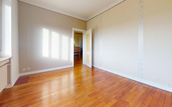 Maison à vendre    8 pièces • 210 m2 Terville