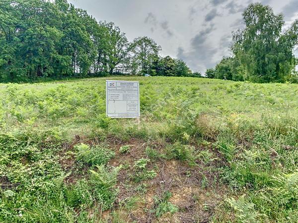 Terrain avec vue superbe à vendre sur Sainte Fortunade 2 600 m2