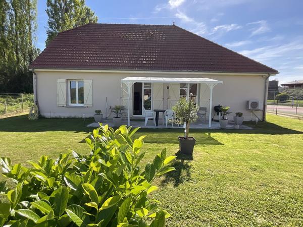 Trés Beau Pavillon De Plain Pied, 3 Chambres avec Garage .