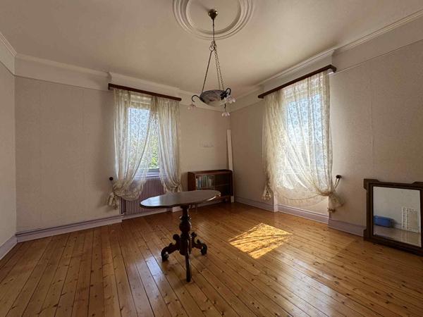 Maison - 6 pièces - 132 m²