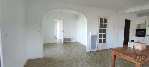 Maison à vendre Saint Leger Sous Cholet - 6 pièces, 114m² avec 3 chambre(s) à 263 000€ - AJP Immobilier Cholet