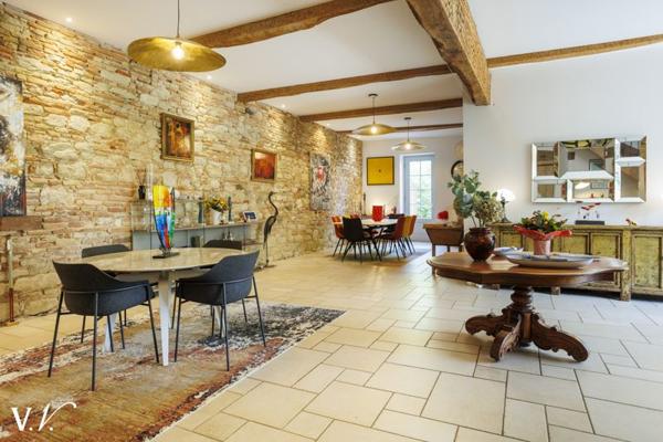 Maison à vendre 871 500 € Molières 16 p 280 m² DPE C