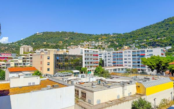 Appartement à vendre    2 pièces • 45,43 m2 Nice