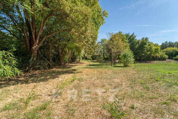 Propriété sur un terrain constructible de 3.500m² en coeur de ville