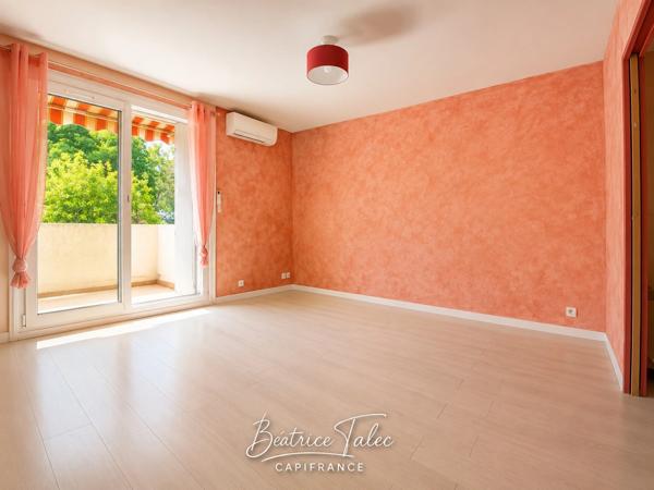 Appartement T3 73m2 - Terrasse plein sud - CALME et Lumière Le Beausset, var, provence,
