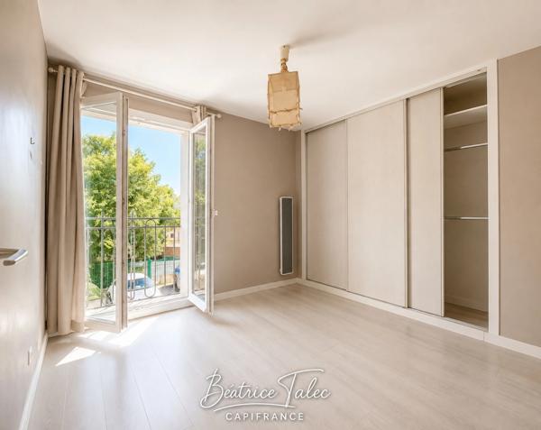 Appartement T3 73m2 - Terrasse plein sud - CALME et Lumière Le Beausset, var, provence,
