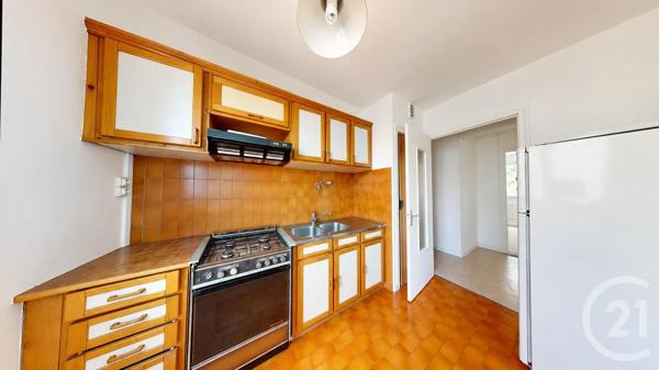 Appartement F4 à vendre  4 pièces - 68 m 2   AUBERVILLIERS  - 93