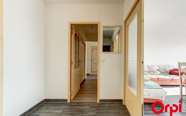 Appartement à vendre    4 pièces • 82,43 m2 Vénissieux