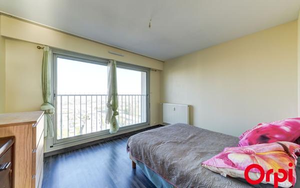 Appartement à vendre    4 pièces • 82,43 m2 Vénissieux